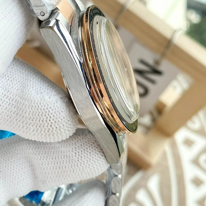 【関税込】オメガ スピードマスター コピー ムーンフェイズ コーアクシャル マスタークロノメーター 44.25mm 304.23.44.52.06.001