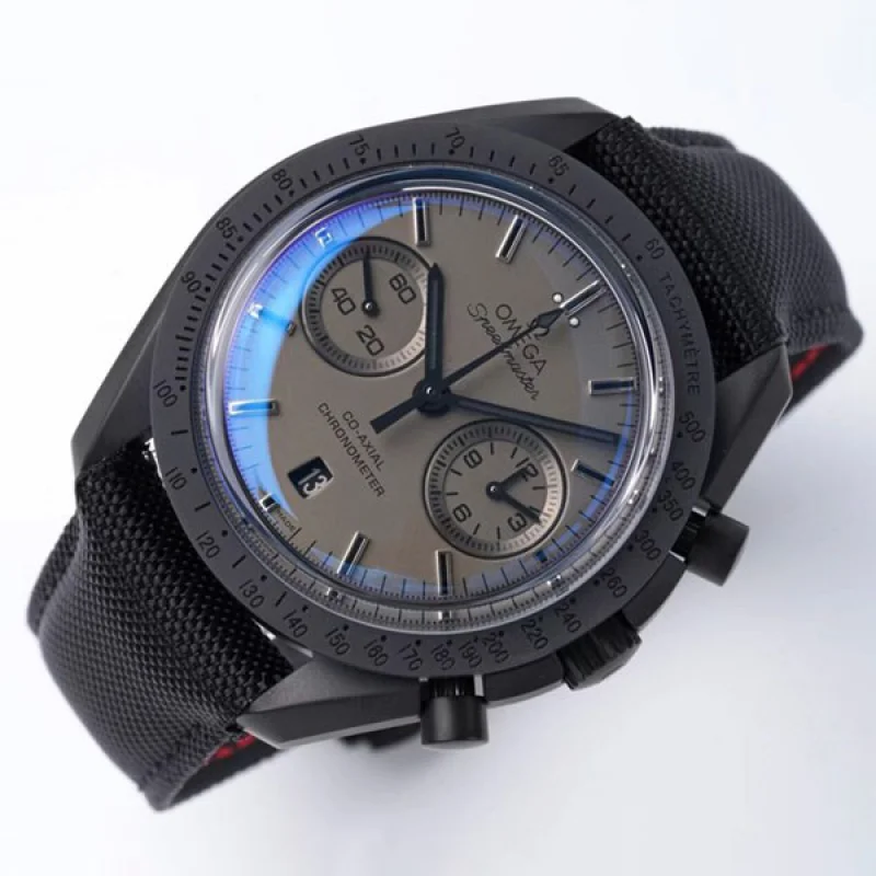 定番オメガ スピードマスター 偽物★ムーンウォッチ ダーク サイド オブ ムーン ブラック ブラック 44.2mm 311.92.44.51.01.005