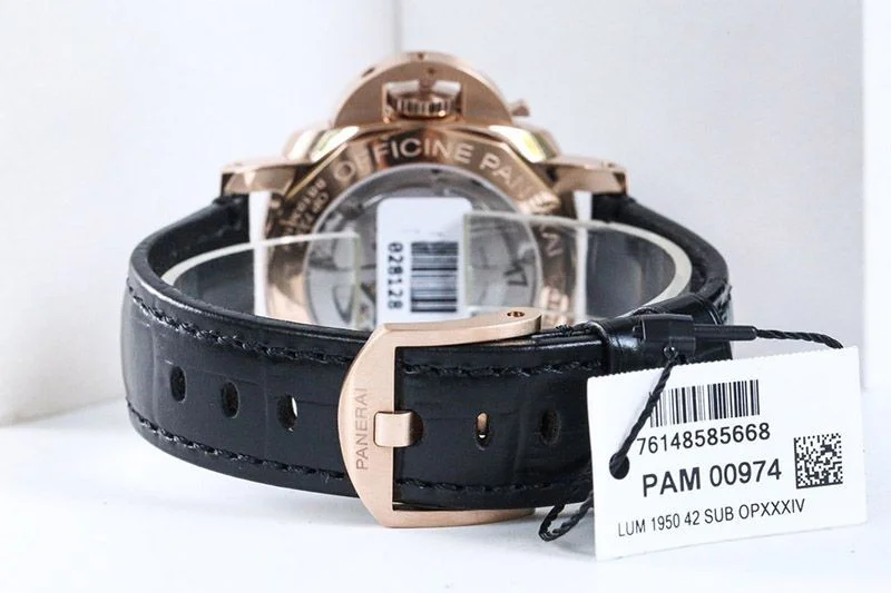 パネライ サブマーシブル・オロカーボ偽物 44MM PAM00974