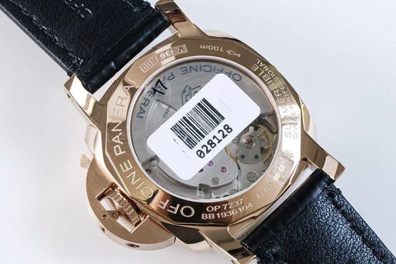 パネライ サブマーシブル・オロカーボ偽物 44MM PAM00974