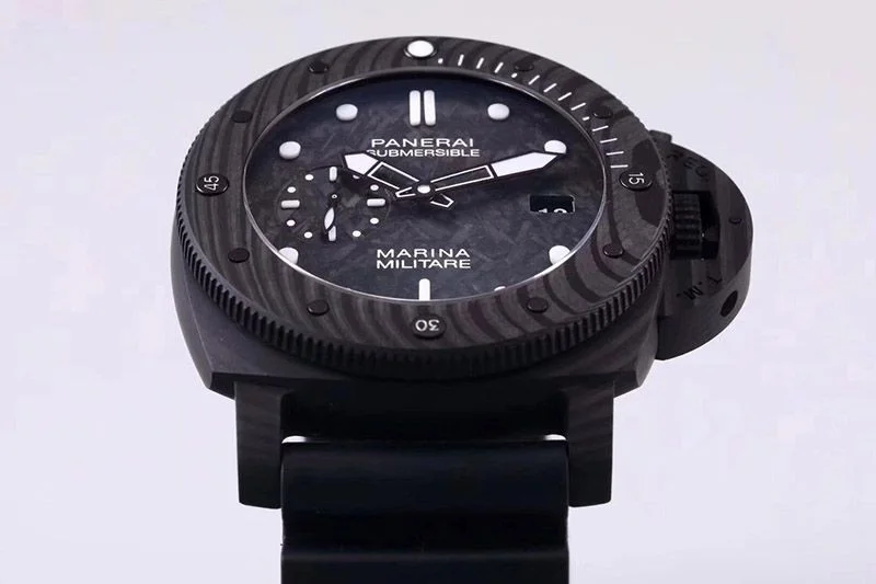 関税なしSIHH 2019 パネライ サブマーシブル ルナ・ロッサ偽物 47MM PAM01039