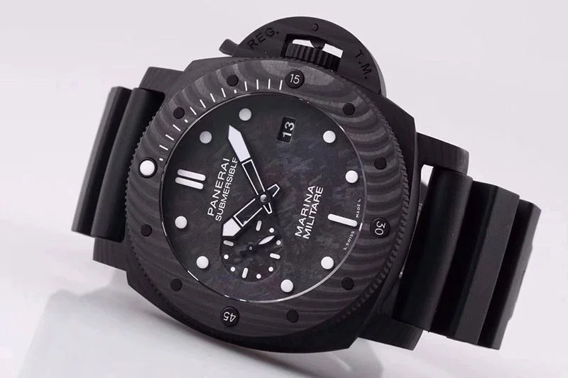 関税なしSIHH 2019 パネライ サブマーシブル ルナ・ロッサ偽物 47MM PAM01039