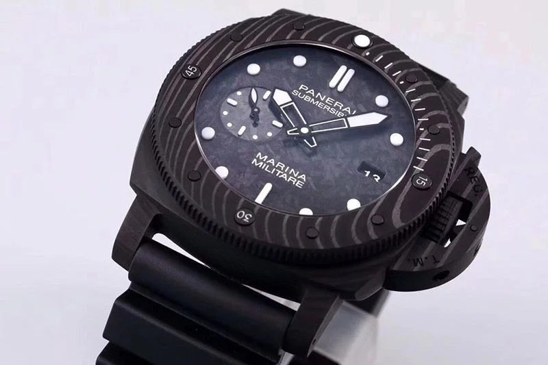 関税なしSIHH 2019 パネライ サブマーシブル ルナ・ロッサ偽物 47MM PAM01039