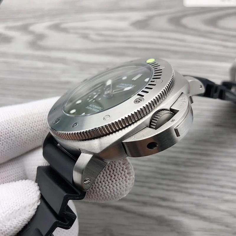 【人気商品】パネライ サブマーシブル 偽物 自動巻き PAM01055