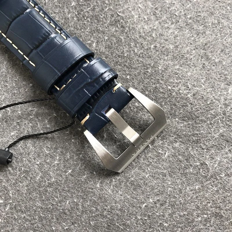 色鮮やかなブルー文字盤が人気!パネライ ルミノール GMT コピー PAM1033