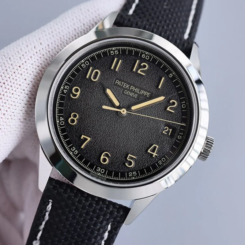 《大人気》パテック フィリップ コピー カラトラバ Ref.5226G-001