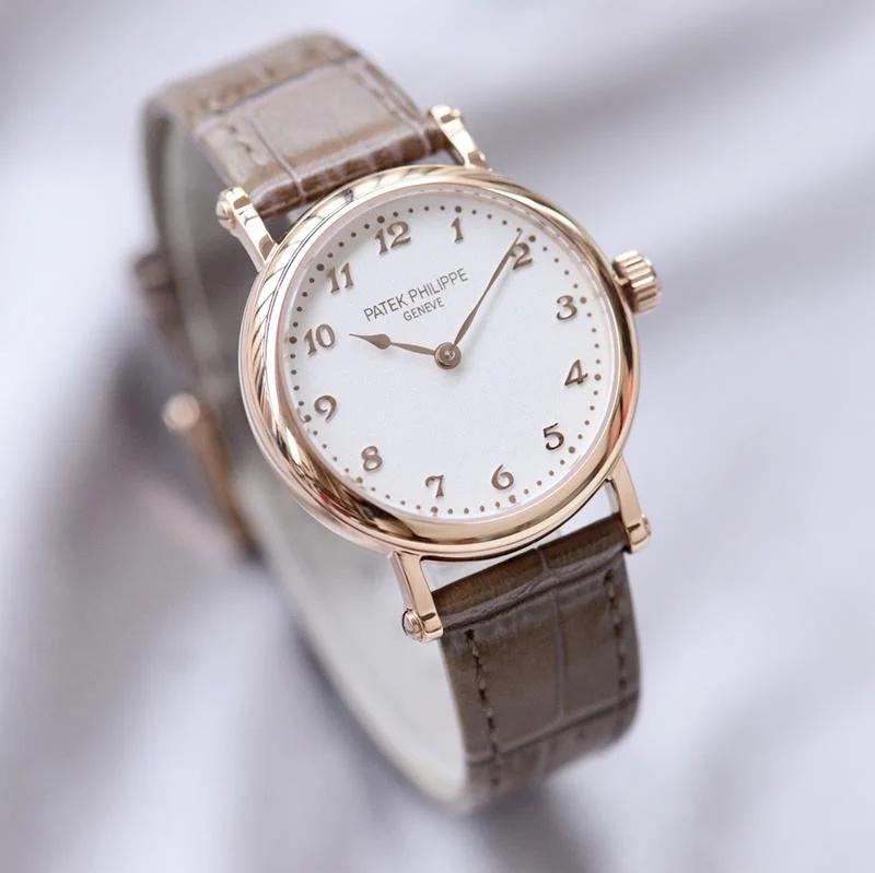 ★日本!!人気!パテックフィリップ カラトラバ 偽物 2色 約34.6mm 7200R001