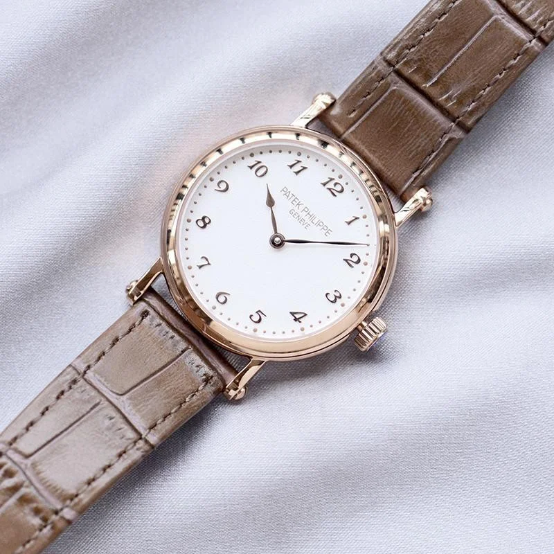 ★日本!!人気!パテックフィリップ カラトラバ 偽物 2色 約34.6mm 7200R001