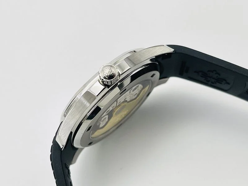 パテックフィリップ アクアノートルーチェ 偽物★ブラック ステンレス paq83027