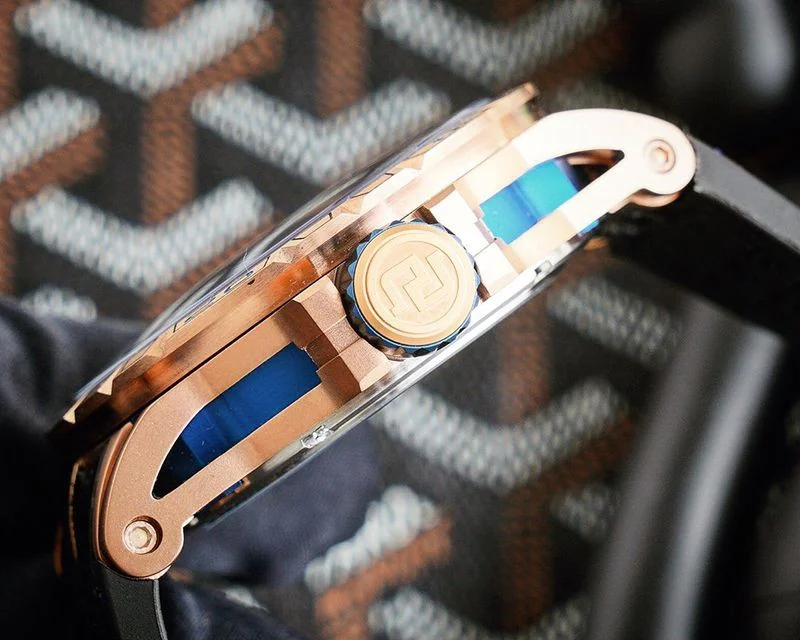 完売必至ロジェデュブイ 偽物 エクスカリバー スパイダーウラカン 自動巻き 約46MM 3色 roe79577