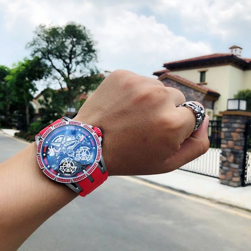 関税負担なしロジェデュブイ エクスカリバー スパイダーウラカン 偽物 自動巻き レッド 47MM roo19202