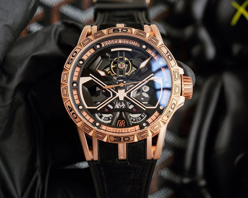 日本未入荷ロジェデュブイ エクスカリバー スパイダーウラカン 偽物 自動巻き 約46MM roo62623