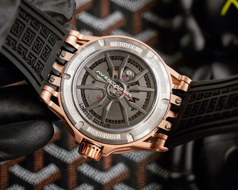 日本未入荷ロジェデュブイ エクスカリバー スパイダーウラカン 偽物 自動巻き 約46MM roo62623
