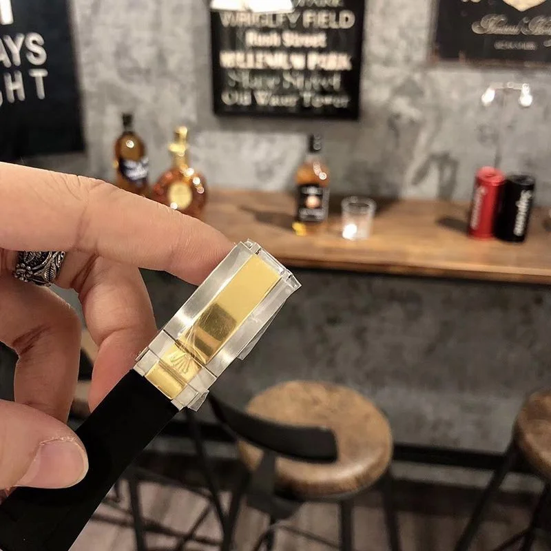 関税負担なしロレックス × シュプリーム コラボ 偽物★文字盤には真紅で「シュプリーム ボックス ロゴ」3色 114060G