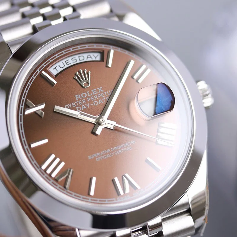 大人気!ロレックス 腕時計 スーパーコピー デイデイト 41mm rob55674