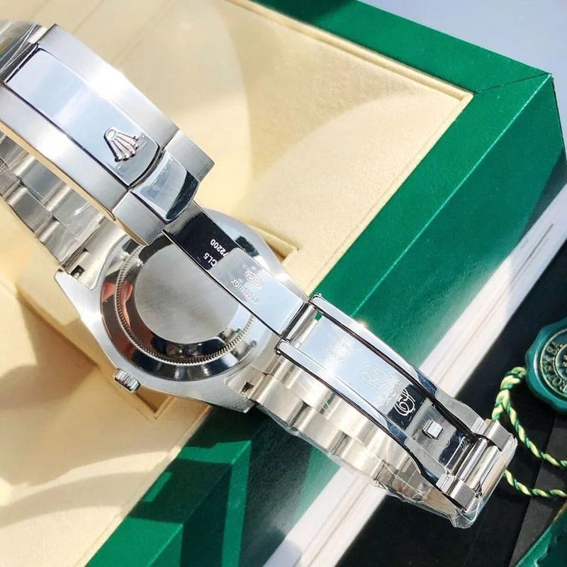 ロレックス スカイドゥエラー 偽物 42MM 自動巻き rob66300