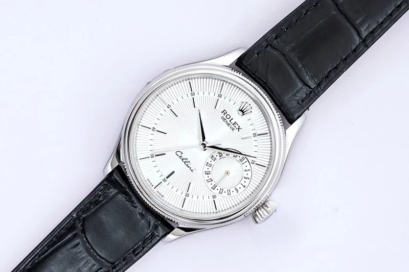 目を惹くカラー ロレックス 偽物 チェリーニ 39MM roe82238