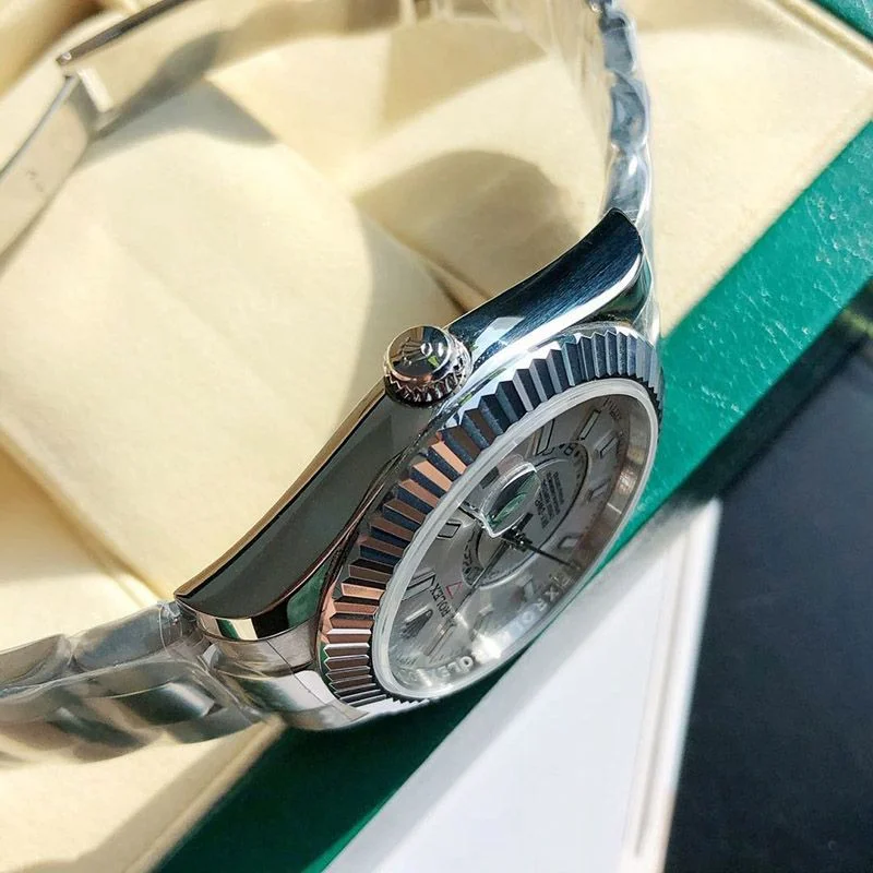 関税負担なし ロレックス スカイドゥエラー 42MM 自動巻き スーパーコピー roj93016