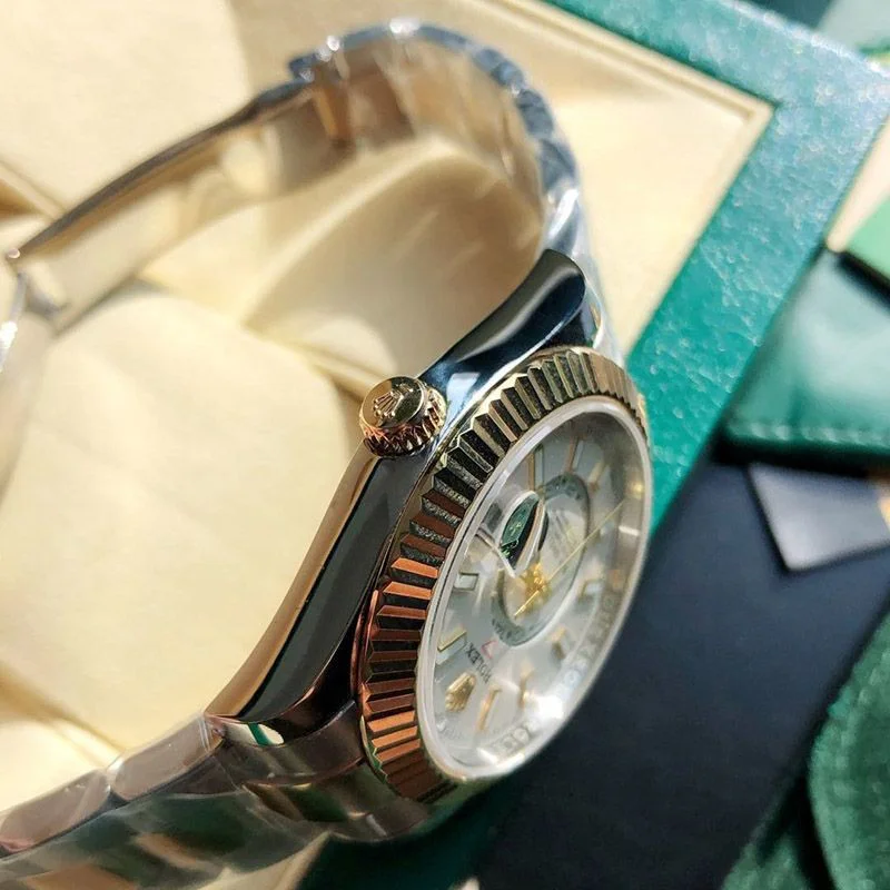 21AW新作 ロレックス コピー スカイドゥエラー 42MM 自動巻き roz56946
