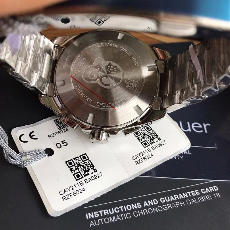 超話題!タグホイヤー アクアレーサークォーツ 偽物 クロノグラフ 直径 43 mm CAY111B.BA0927