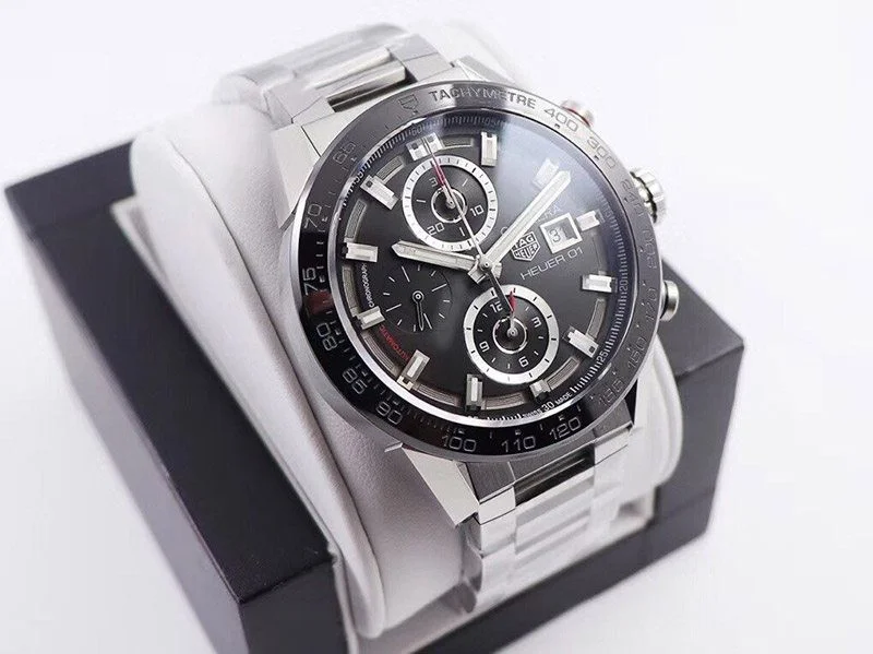 人気急上昇 タグホイヤー カレラ 偽物 スケルトン 文字盤 ステンレス メンズ 腕時計 43 mm TAi22171
