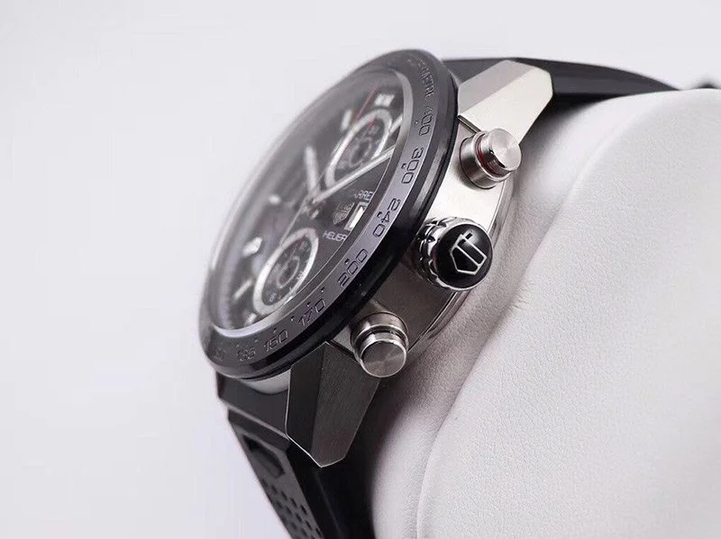人気急上昇 タグホイヤー カレラ スケルトン コピー 文字盤 ステンレス メンズ 腕時計 43 mm TAi86398