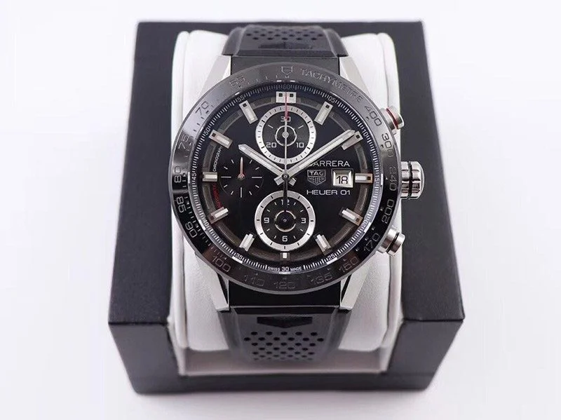 人気急上昇 タグホイヤー カレラ スケルトン コピー 文字盤 ステンレス メンズ 腕時計 43 mm TAi86398