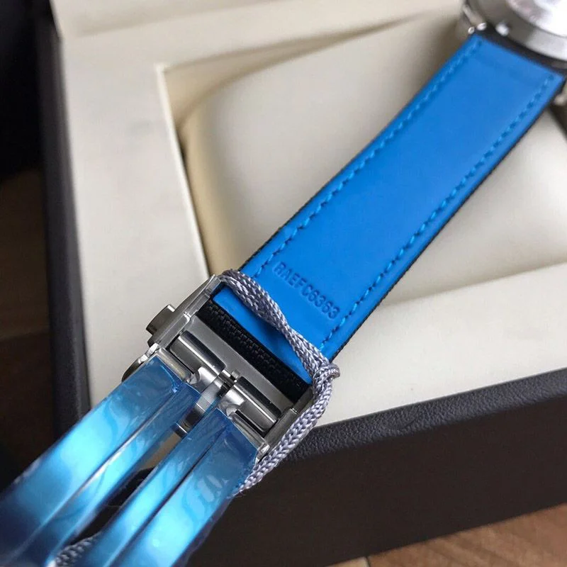 【日本未発売】タグホイヤー アクアレーサー コピーキャリバー5 ブラック/ステンレス/ナイロン41mm TAg53788