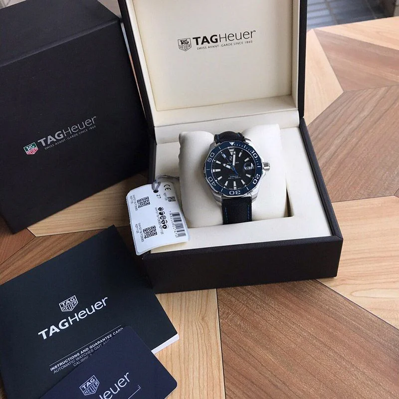 【日本未発売】タグホイヤー アクアレーサー コピーキャリバー5 ブラック/ステンレス/ナイロン41mm TAg53788
