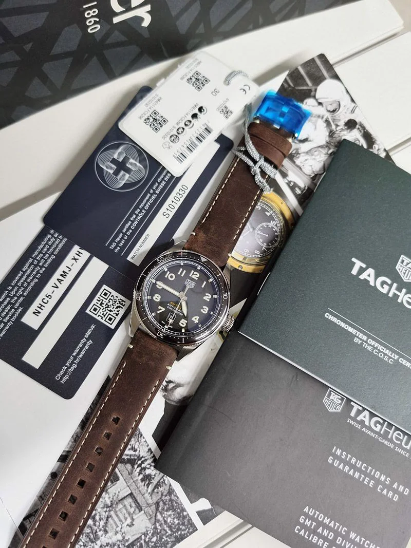 超希少!タグホイヤー オータヴィア コピー 自動巻ウォッチ 直径 42 mm WBE5114.FC8266