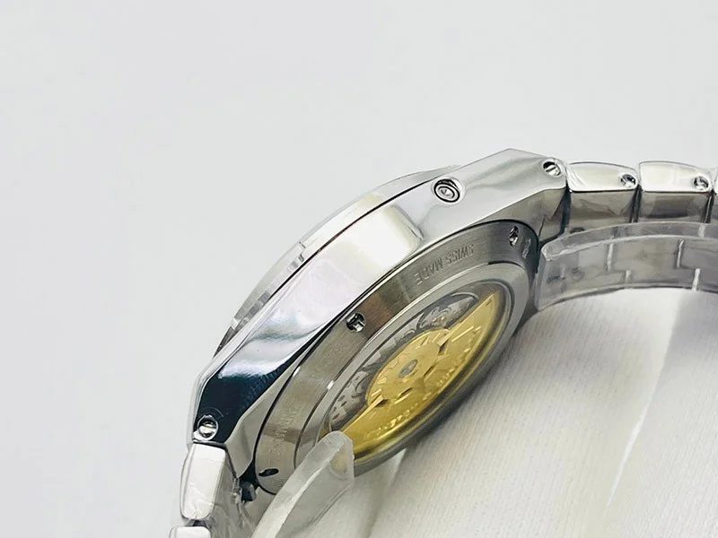 争奪戦 ヴァシュロン コンスタンタン オーヴァーシーズ デュアルタイム コピー vak15358